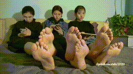 【KM摄影】4K 099-三女6脚让你看的一清二楚